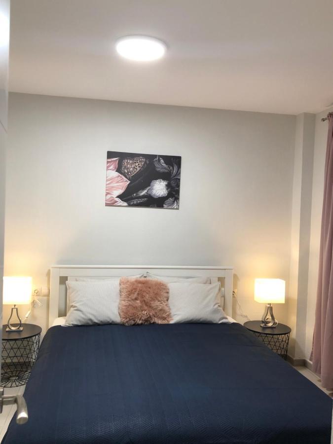 Victoria Luxury Beachfront Apartment In Benalmadena Costa Esterno foto