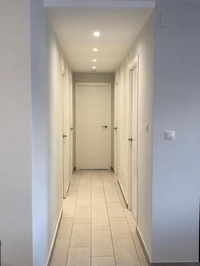 Victoria Luxury Beachfront Apartment In Benalmadena Costa Esterno foto