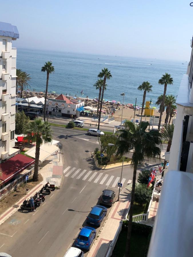 Victoria Luxury Beachfront Apartment In Benalmadena Costa Esterno foto