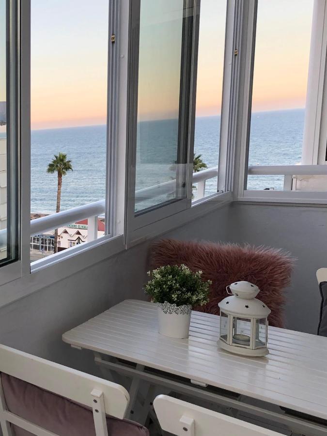 Victoria Luxury Beachfront Apartment In Benalmadena Costa Esterno foto