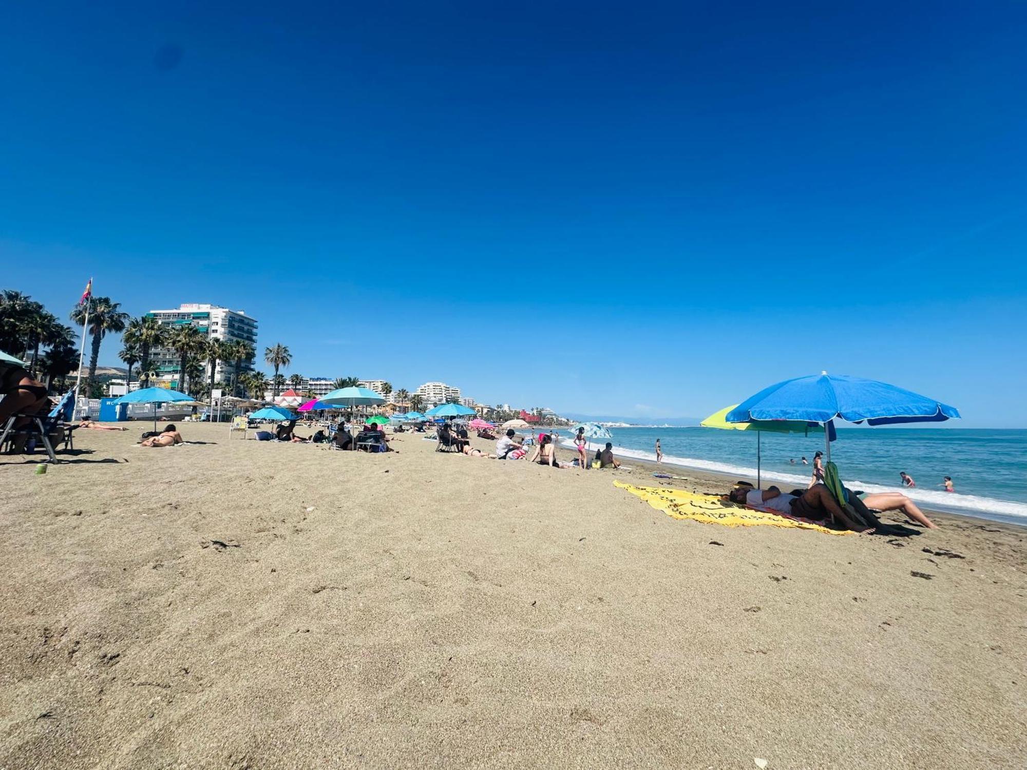 Victoria Luxury Beachfront Apartment In Benalmadena Costa Esterno foto